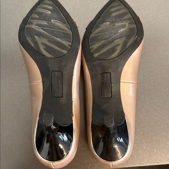 Anne Klein Two-Tone Pointed Toe Pumps in Black and Nude - Picture 5 of 6